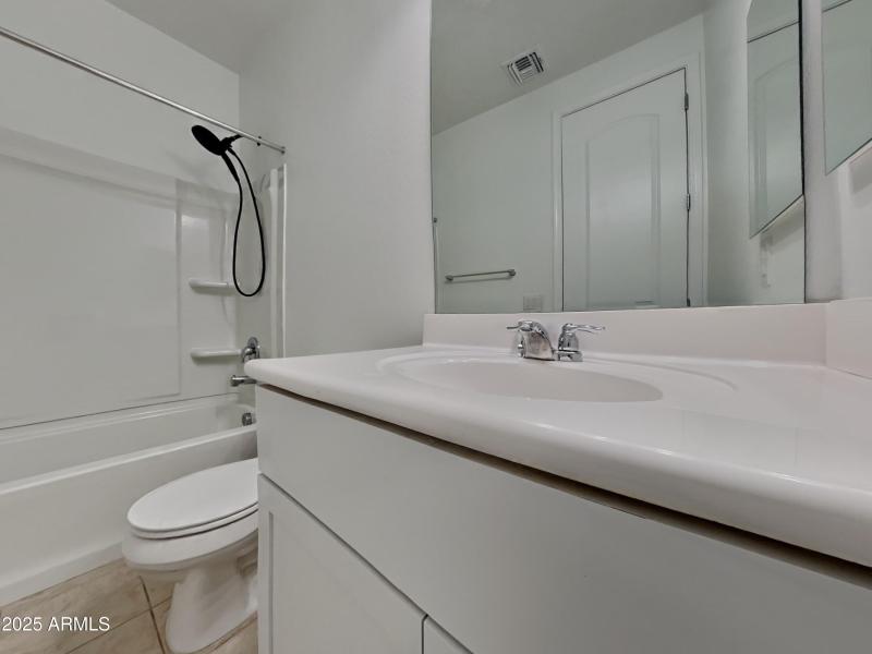 14_pc_RkYUEQn6uG_1Op1vJ6vwl_layout_1