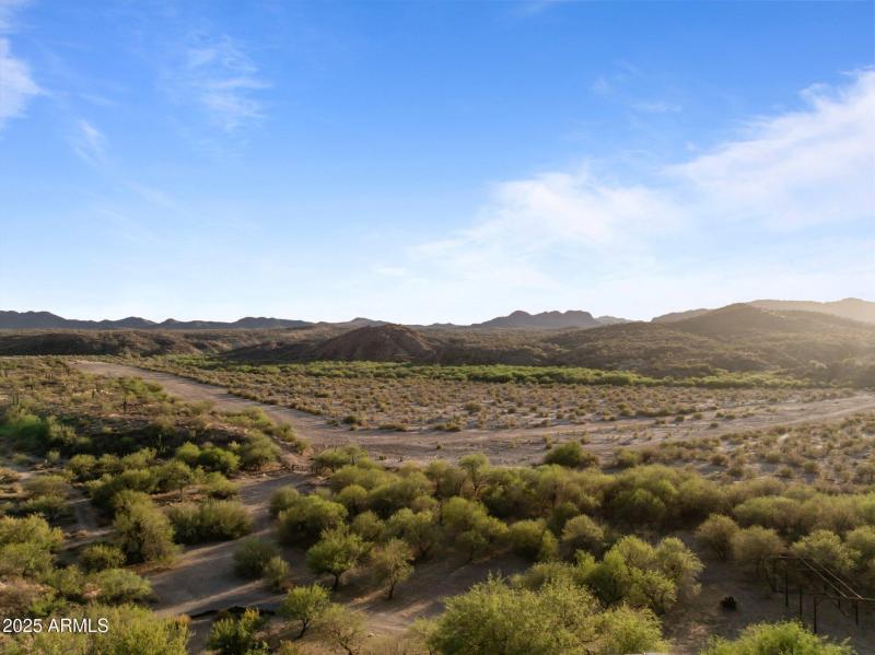 15-web-or-mls-DJI_20250525011021_0074_D