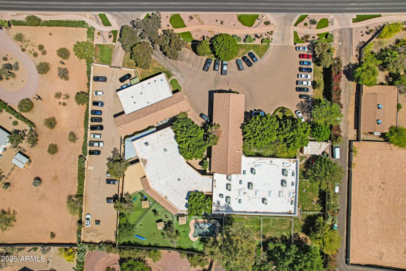 6909 E Lincoln Dr-73 (1)