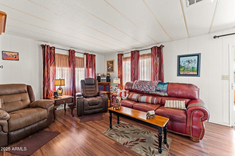 4-web-or-mls-2023-08-17 22.35.23-1