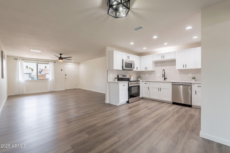 11-web-or-mls-Ludlow-11