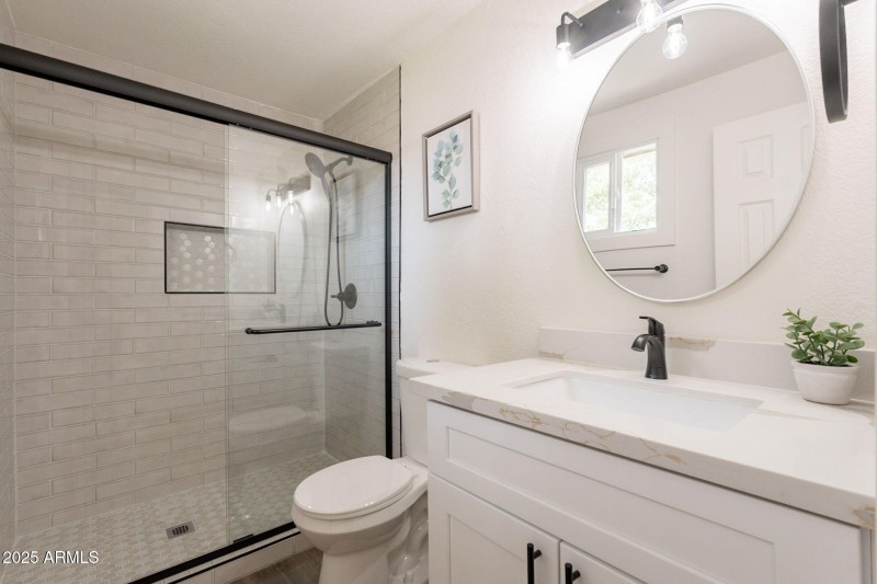 30-web-or-mls-Ludlow-30