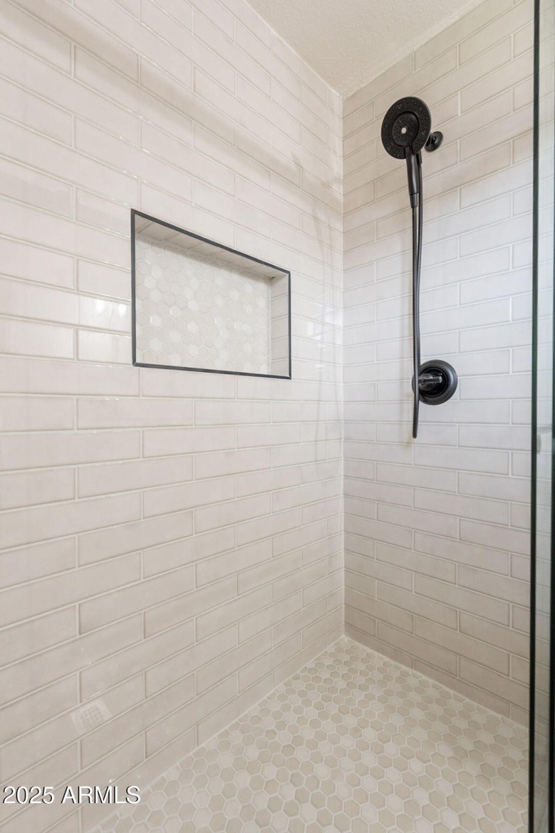 32-web-or-mls-Ludlow-32