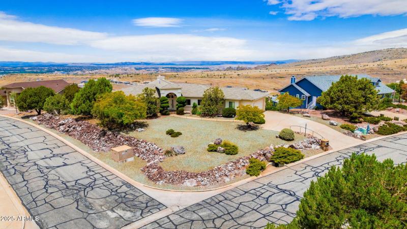 4429 Hornet 2-Aerial Front (1)