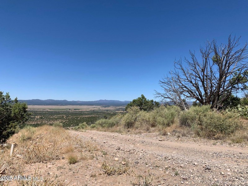 sullivan buttes road 2