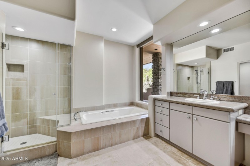 Guest Suite Bath