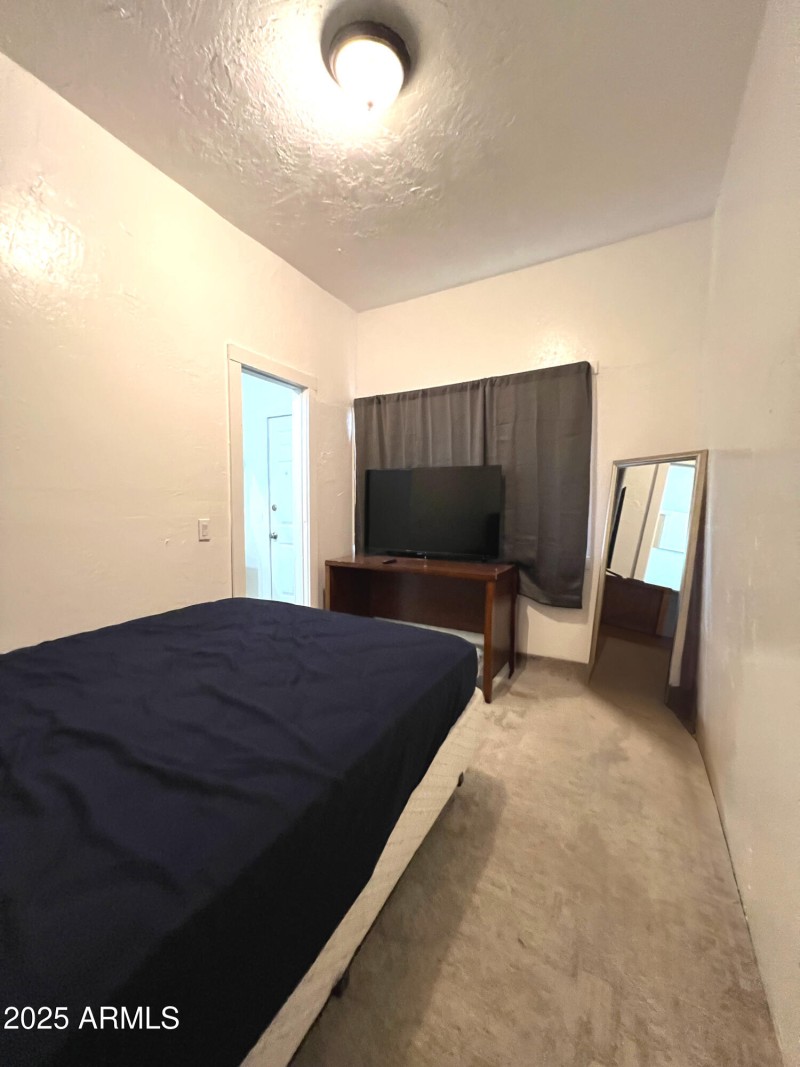 Unit-2-Bed1