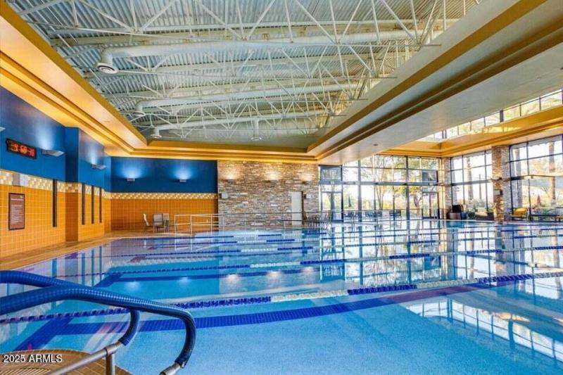 Kiva Club Inside Lap Pool