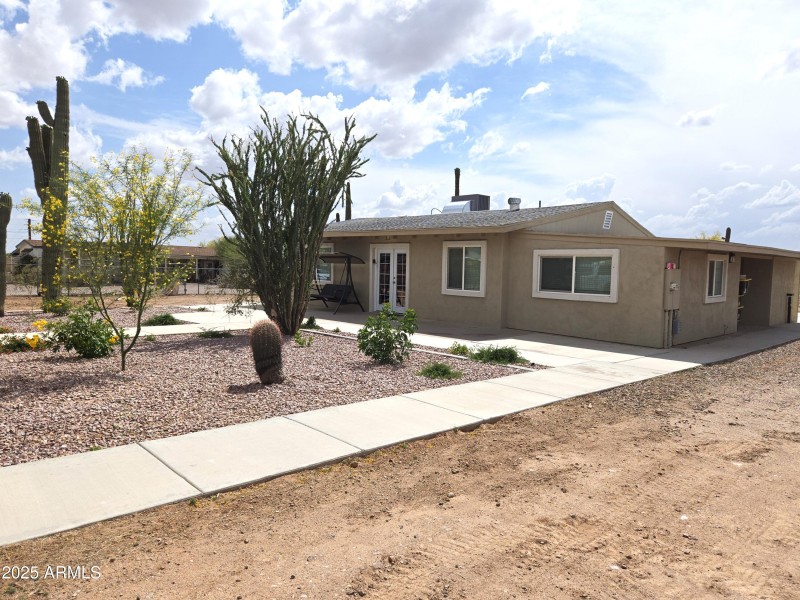 144 N Cactus Rd