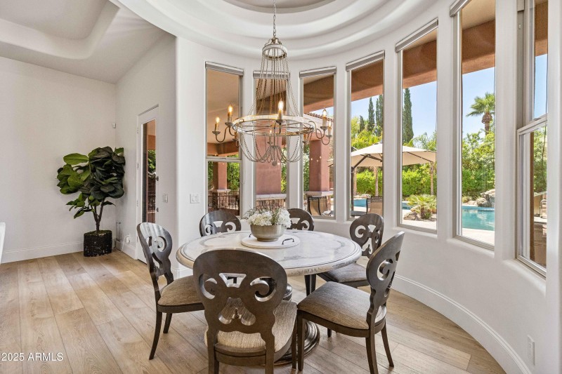 Rounded Breakfast Nook