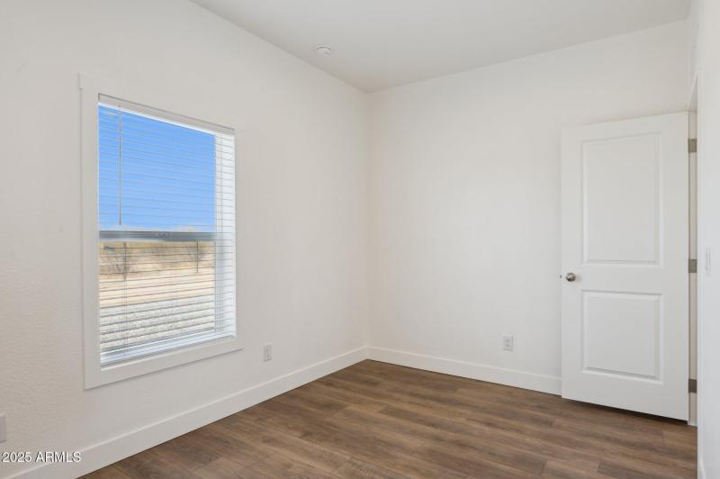 19-web-or-mls-1543-ruby-rd