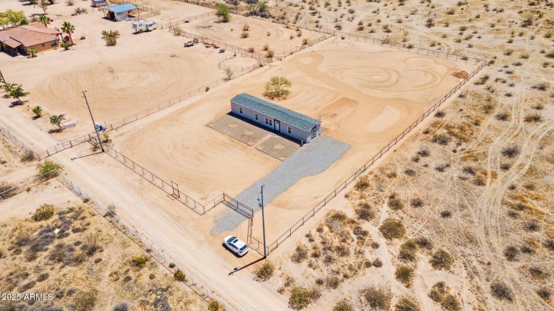 28-web-or-mls-1543-ruby-rd