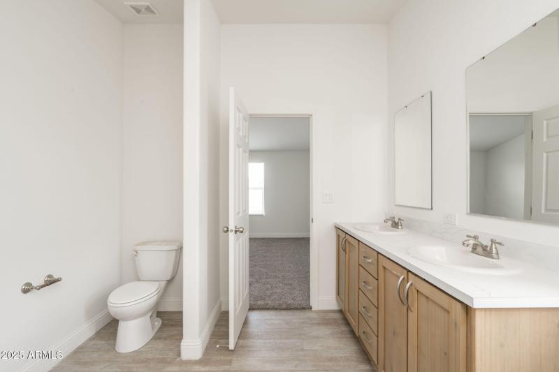 15-web-or-mls-25200-n-enid-dr