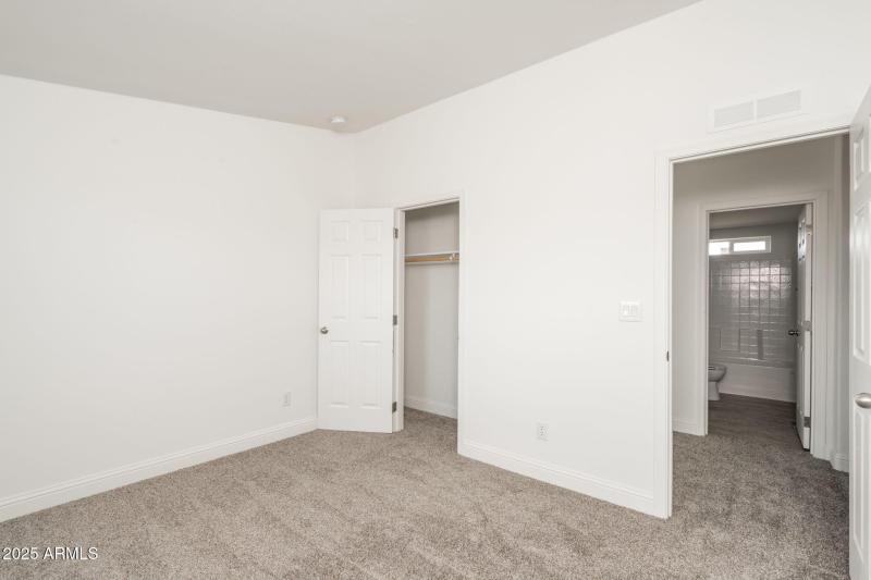 23-web-or-mls-25200-n-enid-dr