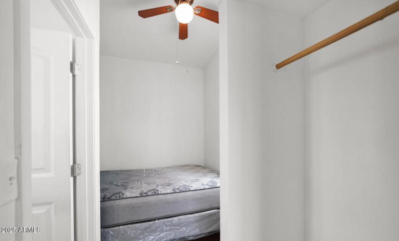 1229 S 13th Ave - Unit 3 - 4 Bedroom