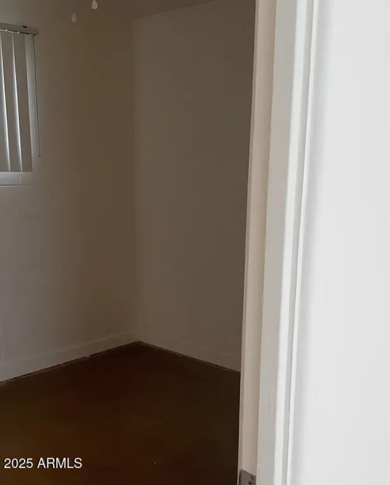 740 E Maryland 3 - Bedroom