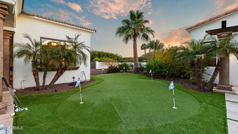 Entertainers-paradise-1-26