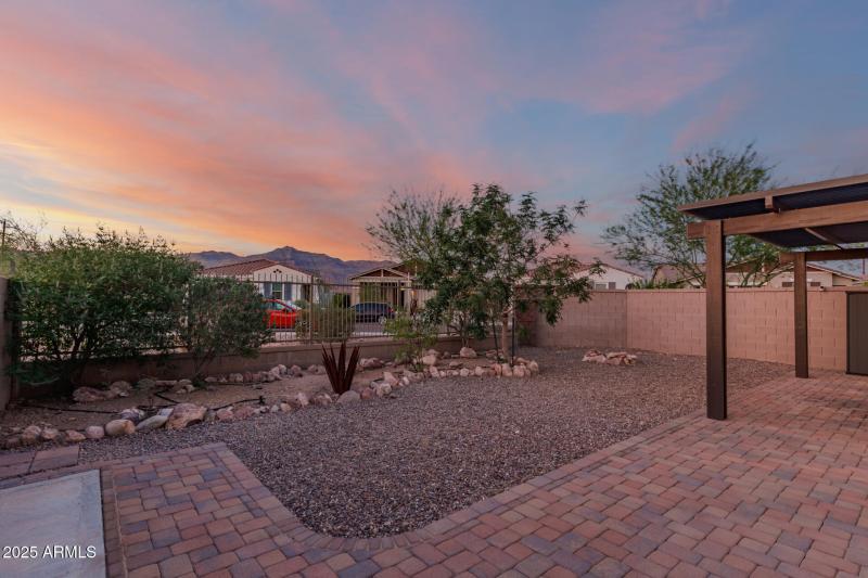 Backyard with View Fencing