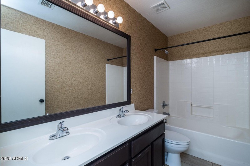 2nd Bathroom