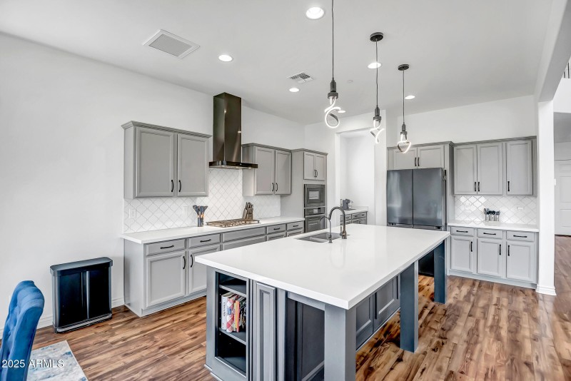 BEAUTIFUL KITCHEN