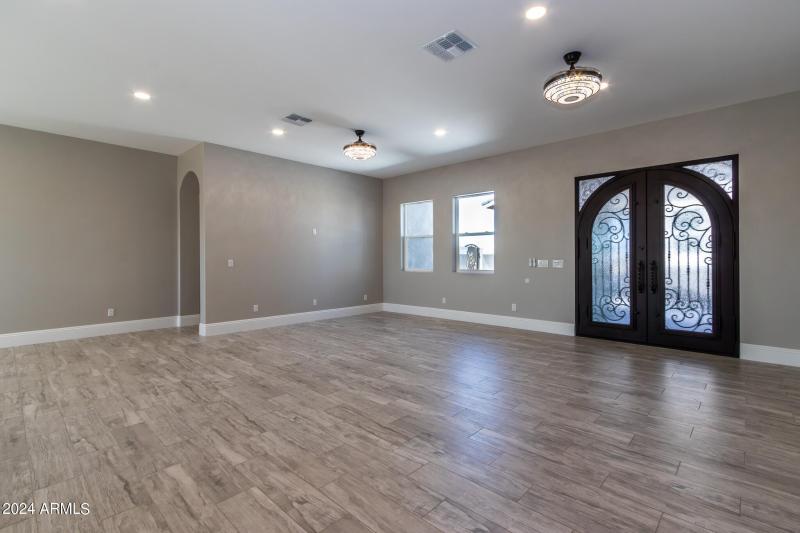 IMG_8577-Enhanced-NR