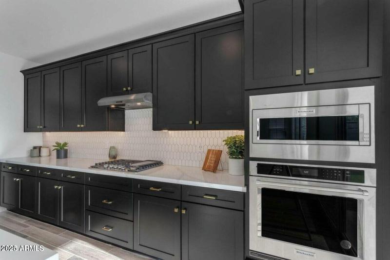 6434 N 17th_Kitchen_3