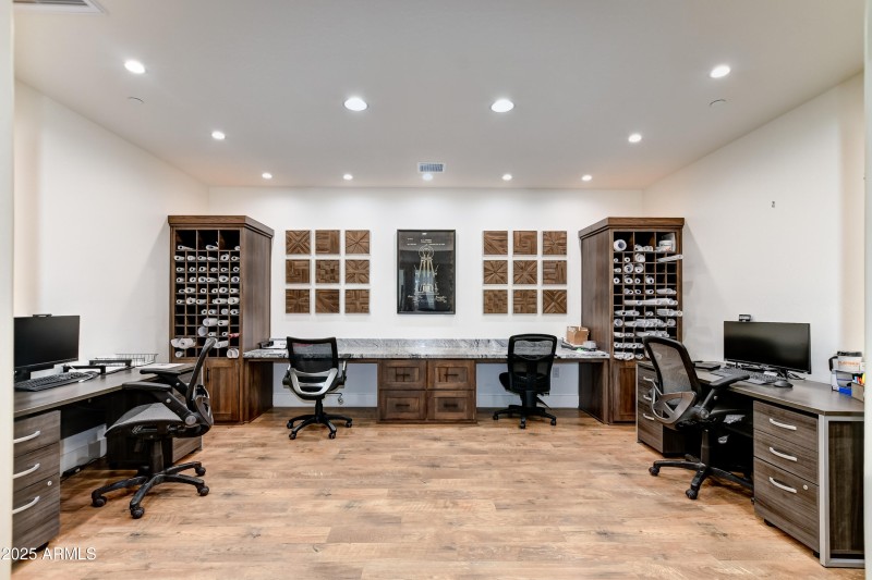Office 7