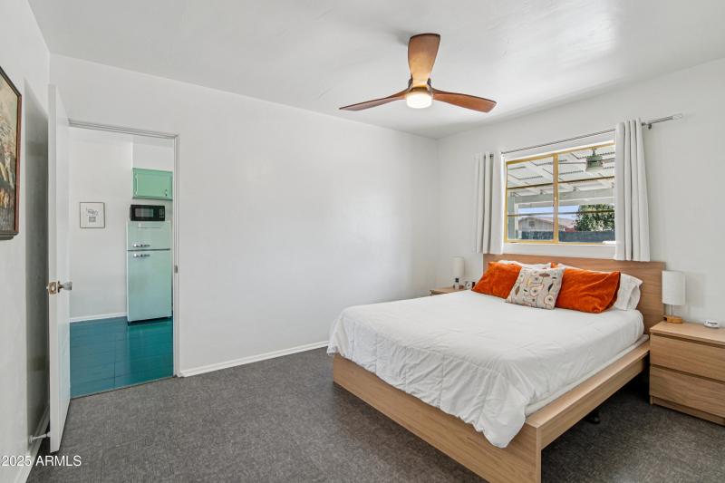 29-print-E Jackson Ave-0306-015