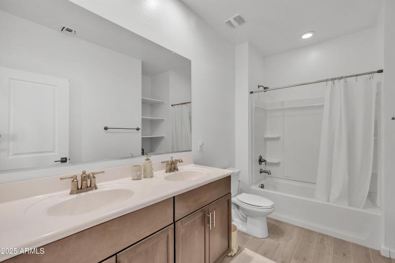 18100_W_College_Dr23