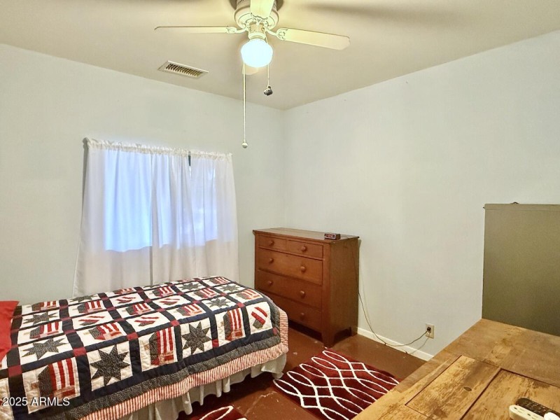 33 Bedroom 2