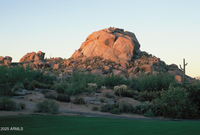 Boulder pile