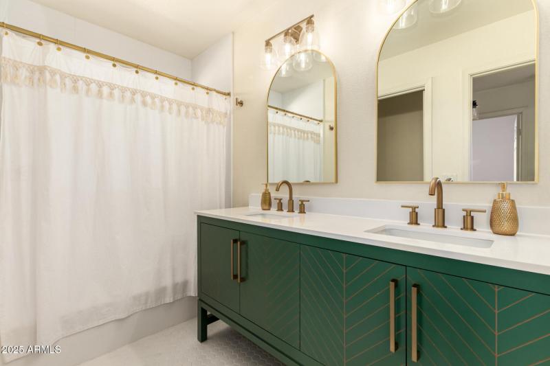 32 - Charleston 1421