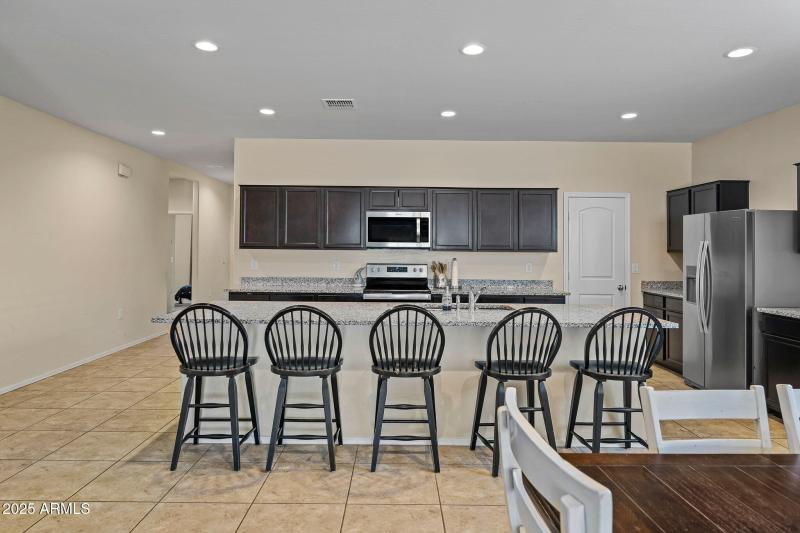 36412WPampolomaRd-10