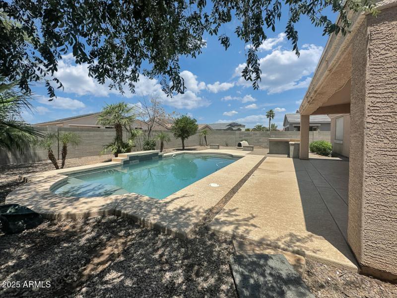 Awesome pool area with built in bbq