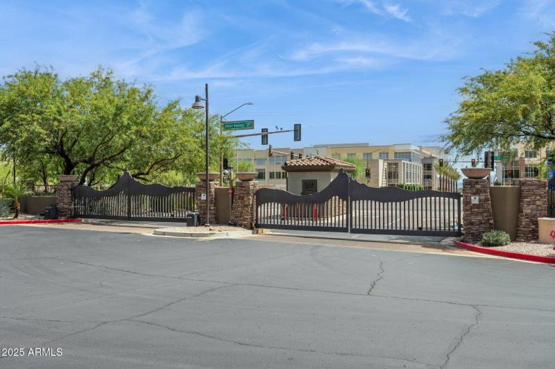 26-web-or-mls-5350-e-deer-valley-dr-1214