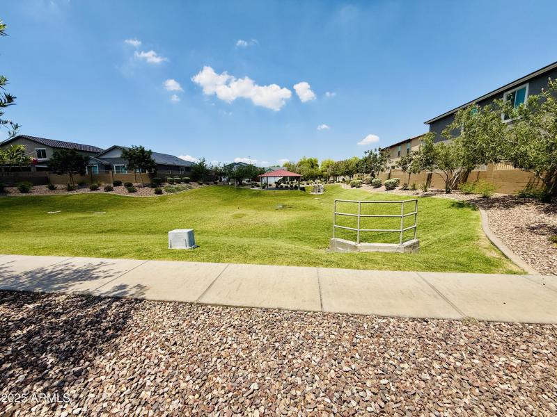 74360BB0-BC35-4727-9350-CFCE4DAC3341_1_2