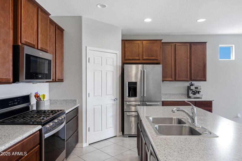 25974 W Horsham Dr-11