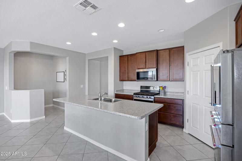 25974 W Horsham Dr-12