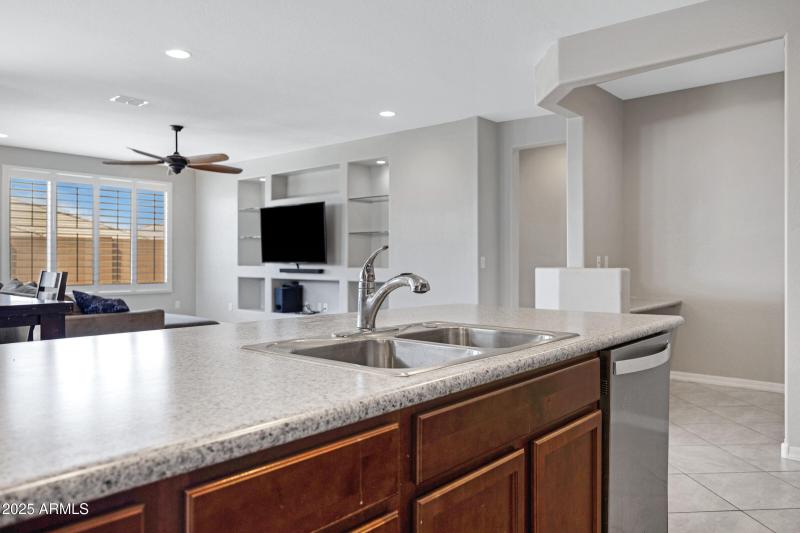 25974 W Horsham Dr-14