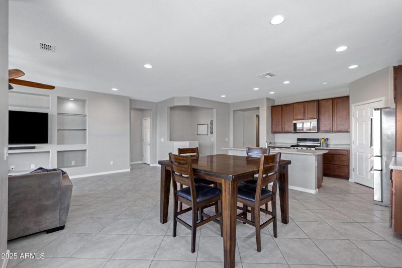 25974 W Horsham Dr-16