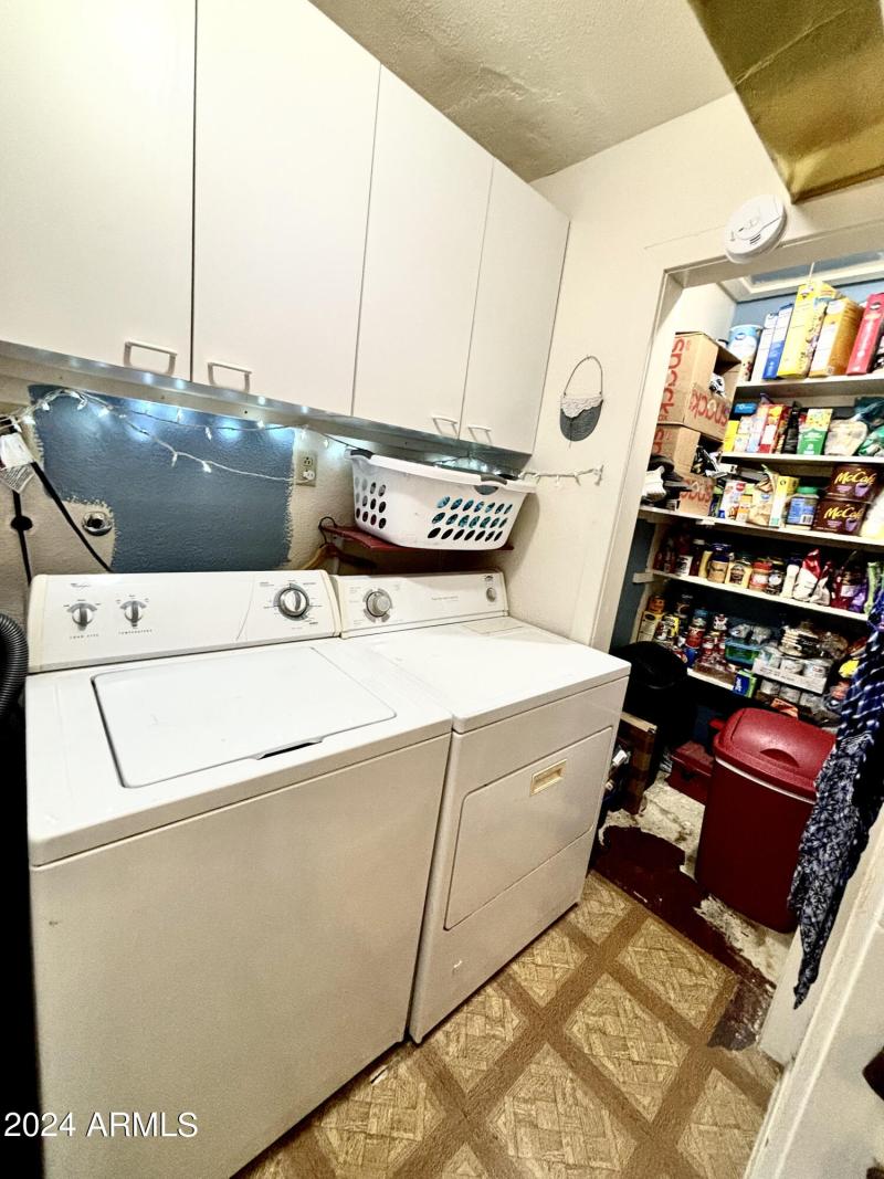 241 W 3rd Laundry Pantry