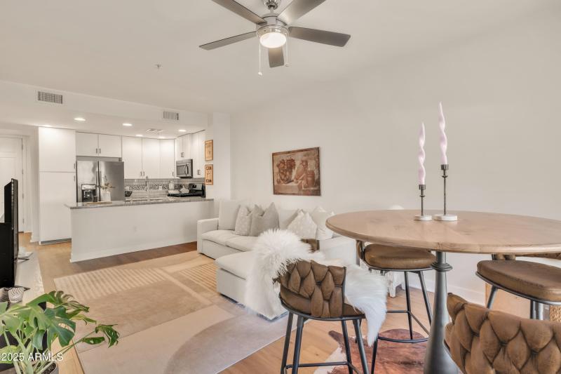 5450 E Deer Valley Dr 1004-12