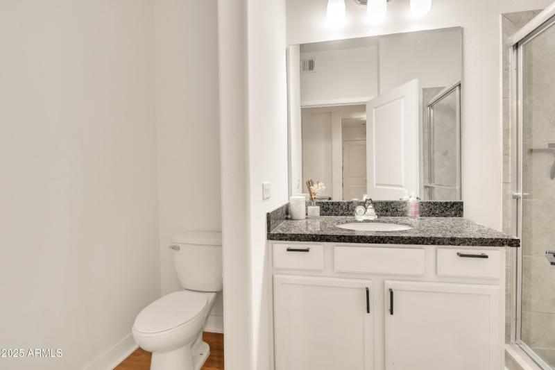 5450 E Deer Valley Dr 1004-18