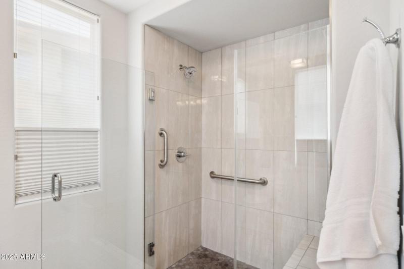 18-web-or-mls-17850-n-68th-st-2138