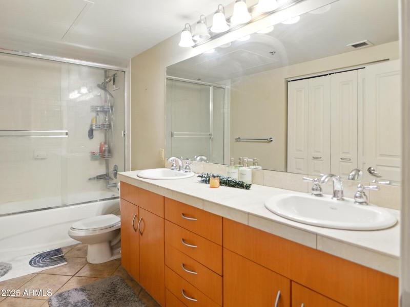 Airbnb Listing Des00010