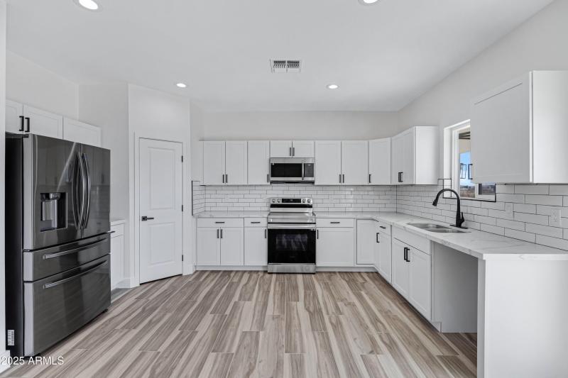 36257 W Highland Avenue