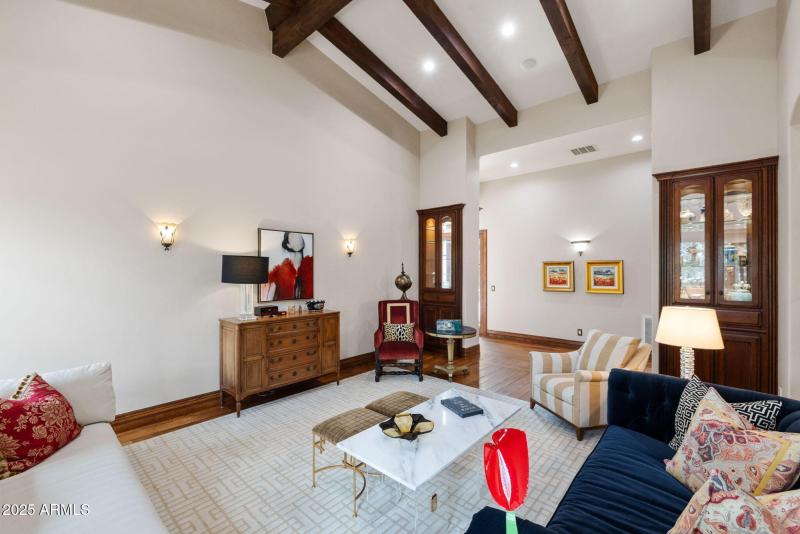 43-Formal Dining Room (3)