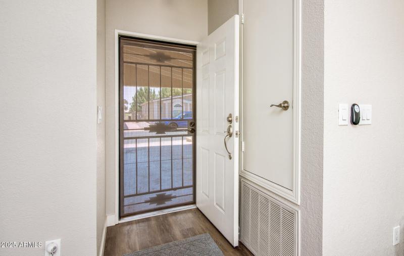 1672 E Augusta Ave-7170-Edit