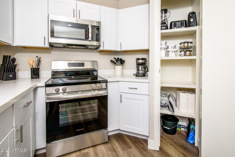 1672 E Augusta Ave-7243-Edit-Edit