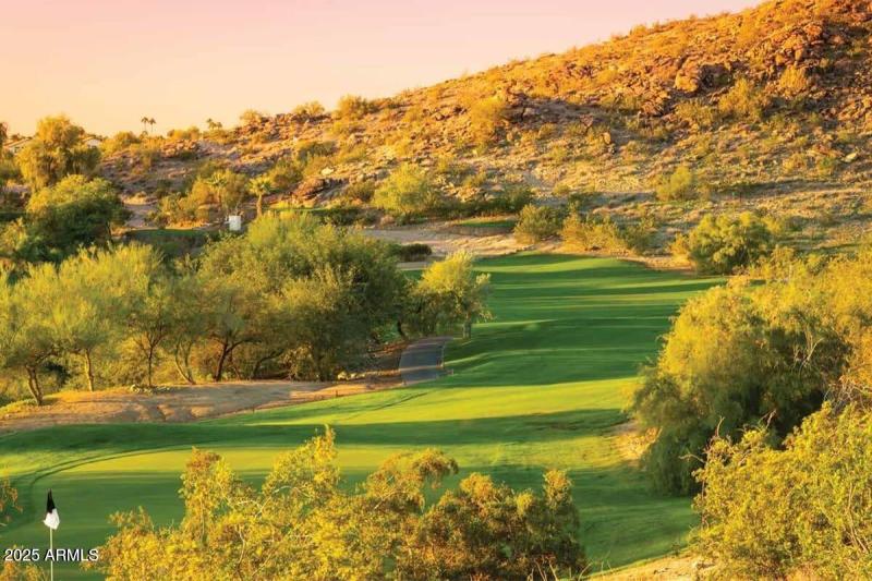 Golf Living at Arizona Grand